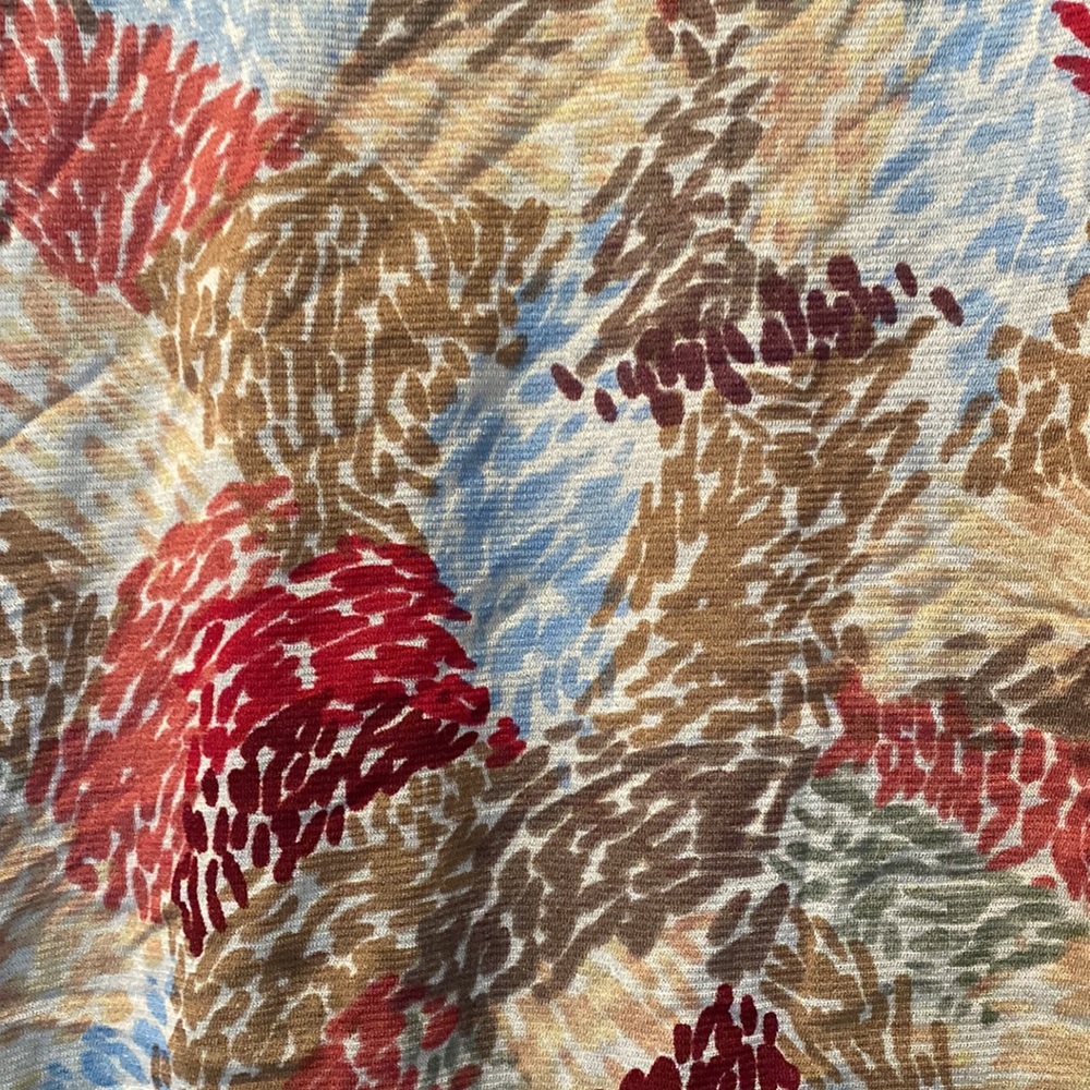 Patterned Split Neck Tunic With Curled Edge - image 2